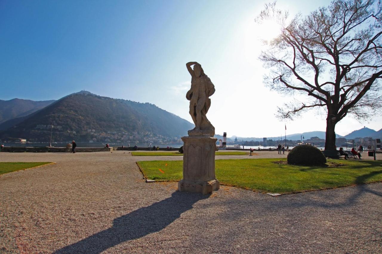 Ancient Courtyard Bonanomi In Como Historic Centre エクステリア 写真